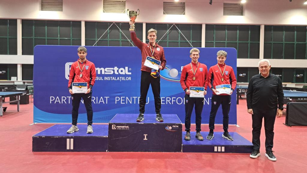 S-a încălzit pentru Mondiale cucerind aurul la Naționale