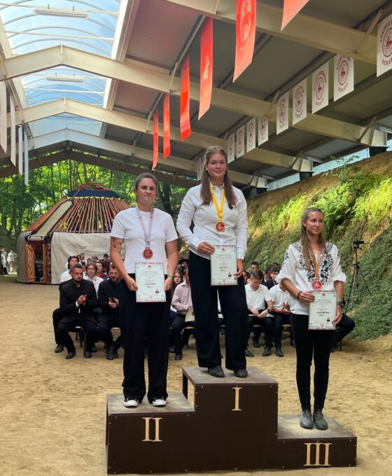 Csiszer Ivette - a urcat pe prima treapta a podiumului