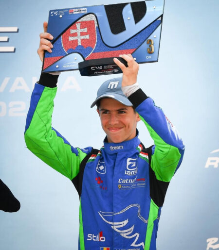 David Cosma Cristofor după câștigarea unei curse de karting într-o etapă internațională