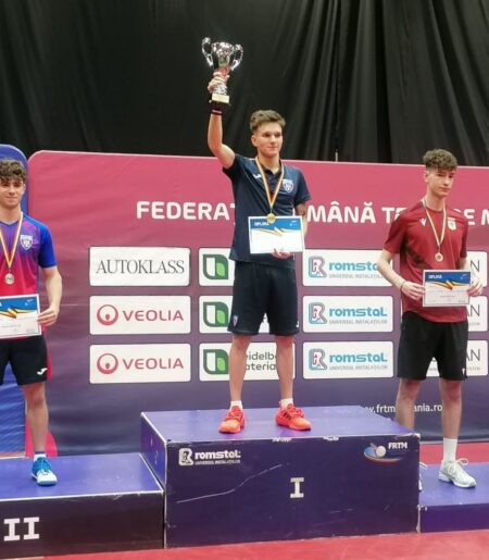 Dragos Bujor si Robert Istrate Top 16 U19 - FOTO FRTM