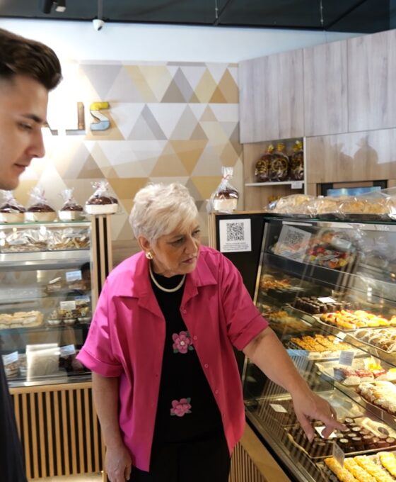 claudiu in laboratorul cofetariei 5