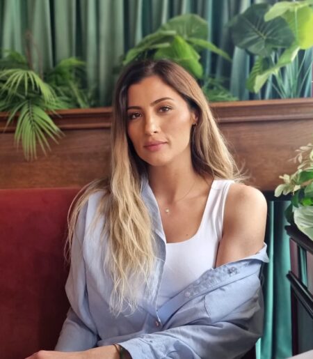 seda erdogan. - 1 Large