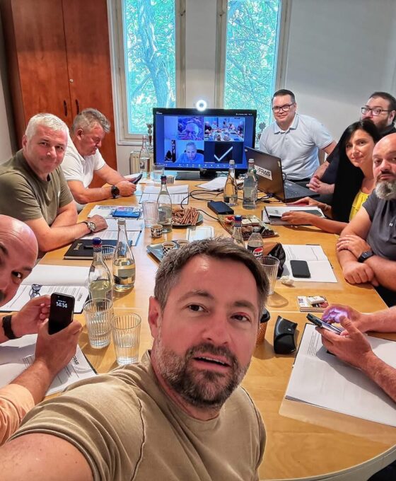 Norris Măgeanu alături de colegii săi de la federație