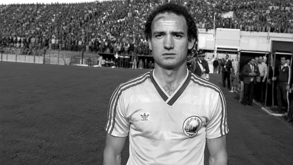 Nicolae Ungureanu, unul dintre cei mai mari fundași stânga din istoria fotbalului românesc, a încetat din viață la 69 de ani.