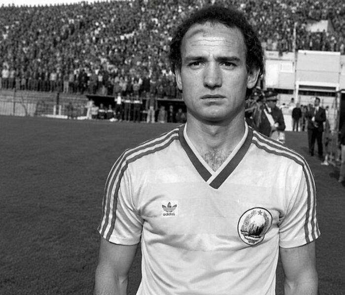 Nicolae Ungureanu, unul dintre cei mai mari fundași stânga din istoria fotbalului românesc, a încetat din viață la 69 de ani.